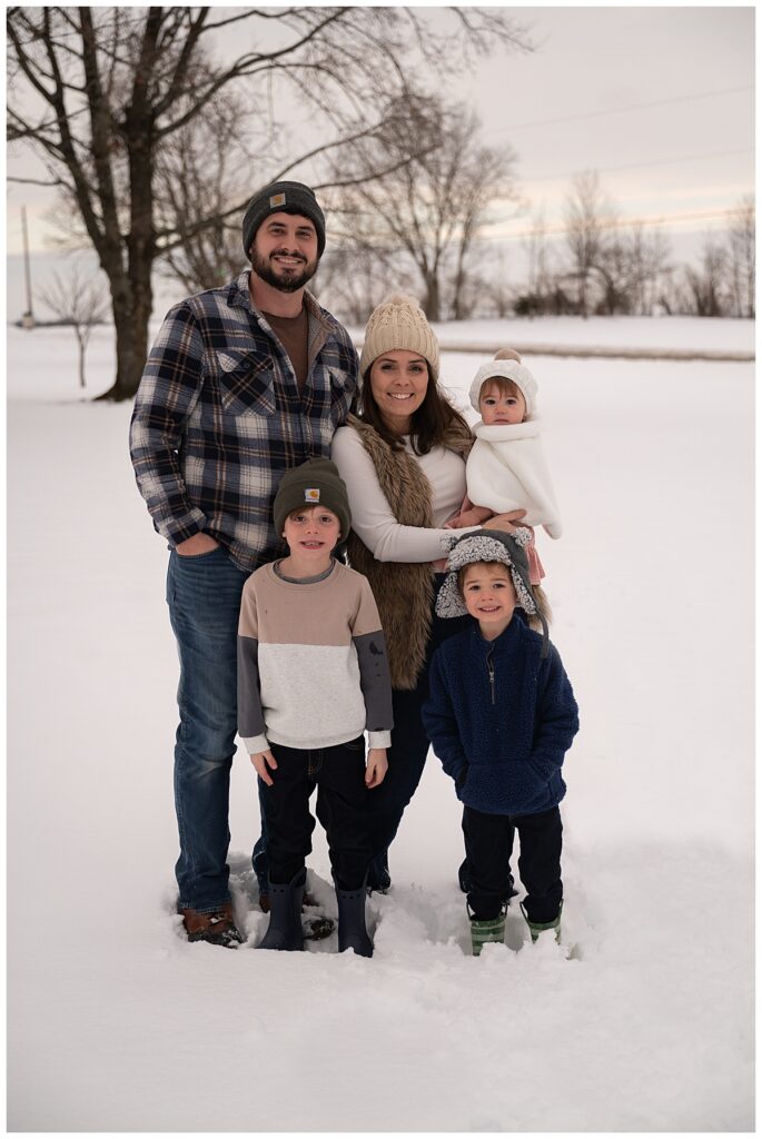 winter family session in snow